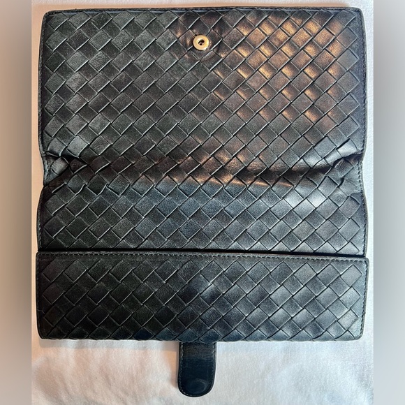 Bottega Veneta Intrecciato Lambskin Long Wallet, Authentic, Pre-Loved - Picture 3 of 14